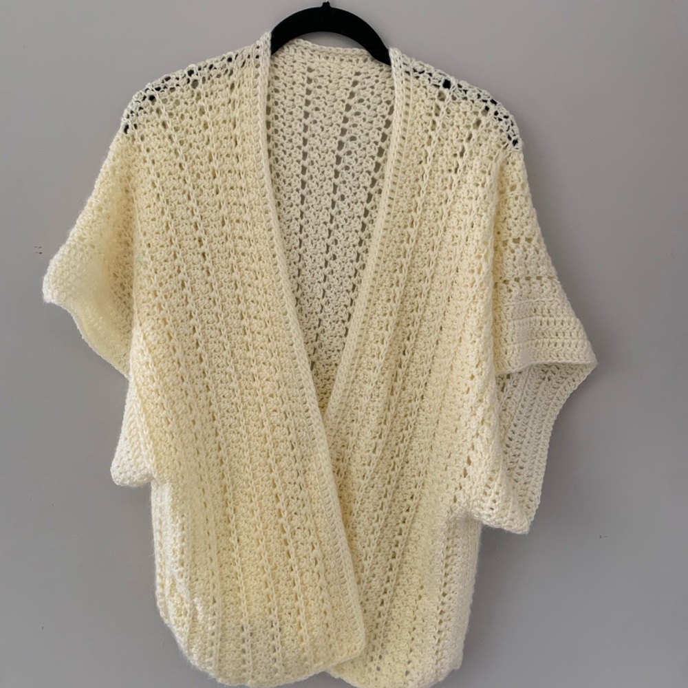 Chic Cream Open-Knit Women's Cardigan